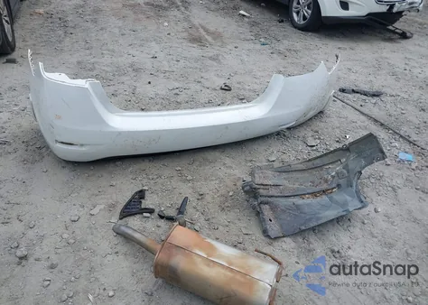 2013 Nissan Sentra S z USA, uszkodzony, nr VIN 3N1AB7APXDL693819